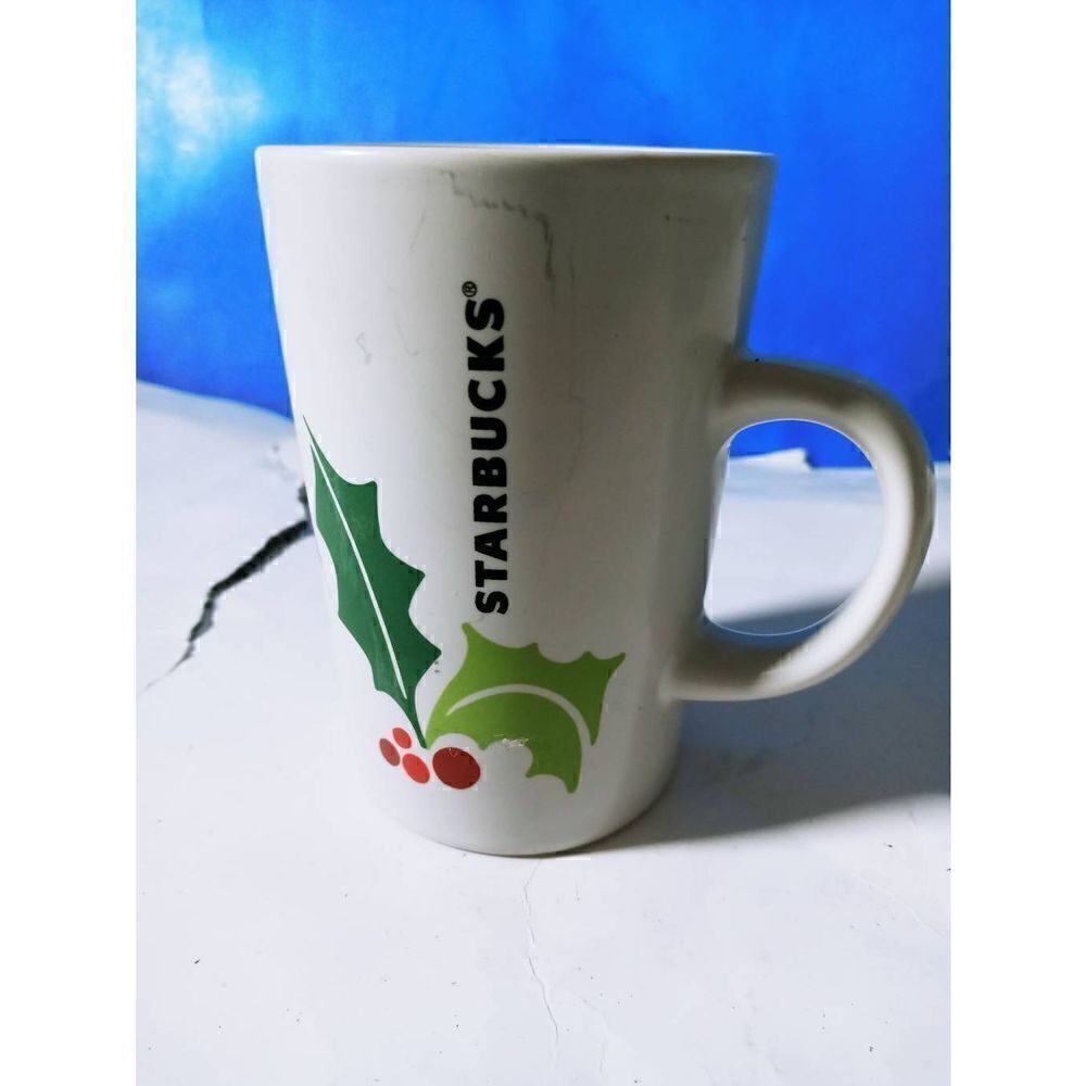 Starbucks 2011 Christmas Holly Berry Cup-
Cup Height=4 1/2'